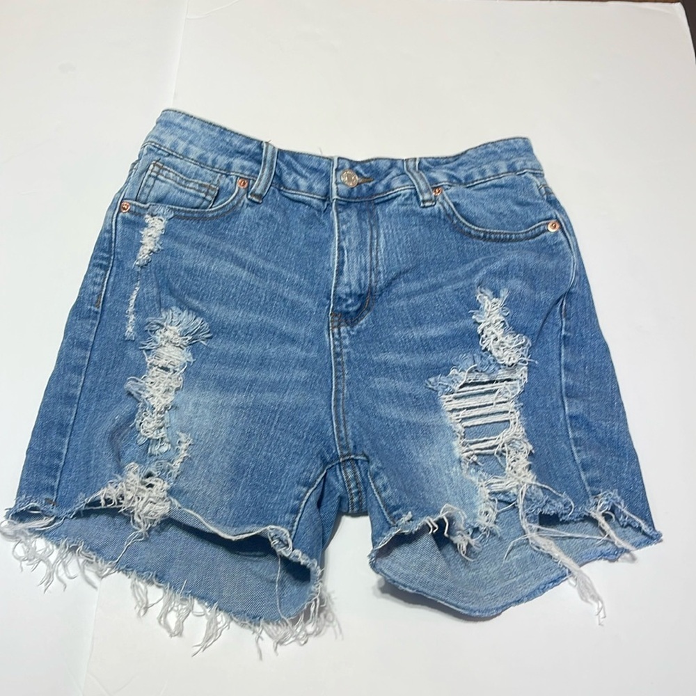 Great Smoky - medium wash distressed blue jean shorts - hi rise - size L